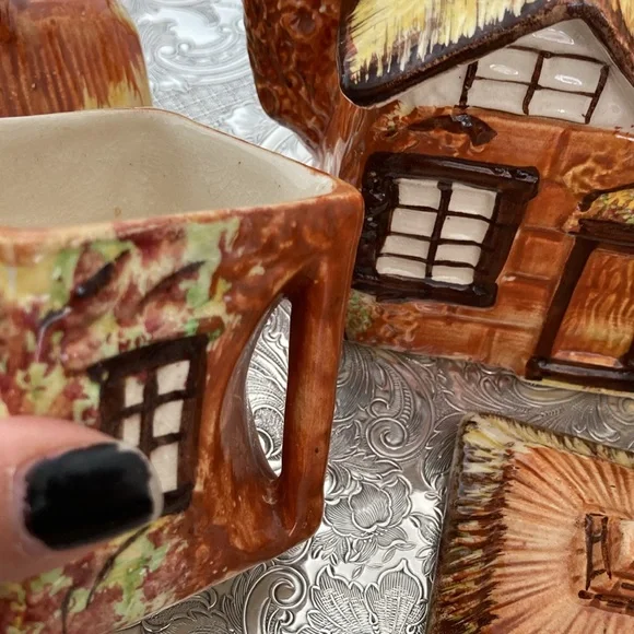 Cottage Ware Tea Set - Picture 7 of 10